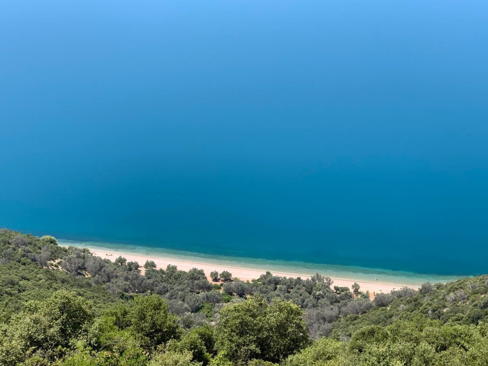 The Lake House" -Trichonida Lake Marathias  المظهر الخارجي الصورة